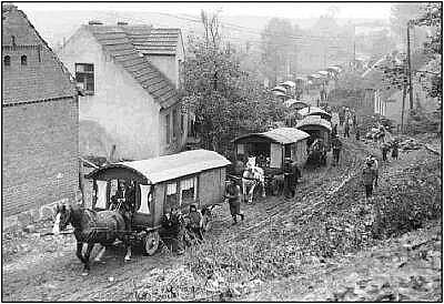 Roma Gypsy Wagon Caravan Google image from http://www.neatorama.com/tag/history/page/2/