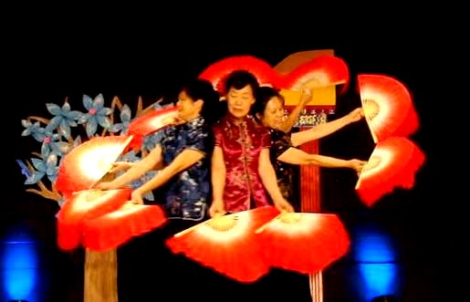 Chinese Fan Dance by Kathy Lin and Dancers image from YouTube video