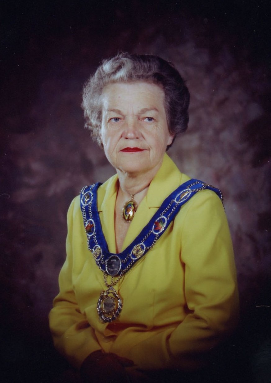 Mayor Hazel McCallion is photographed by Bert Hoferichter, MPA in the early years of her mayoralty Google image from http://www.insauga.com/hazel-mccallion-through-the-years