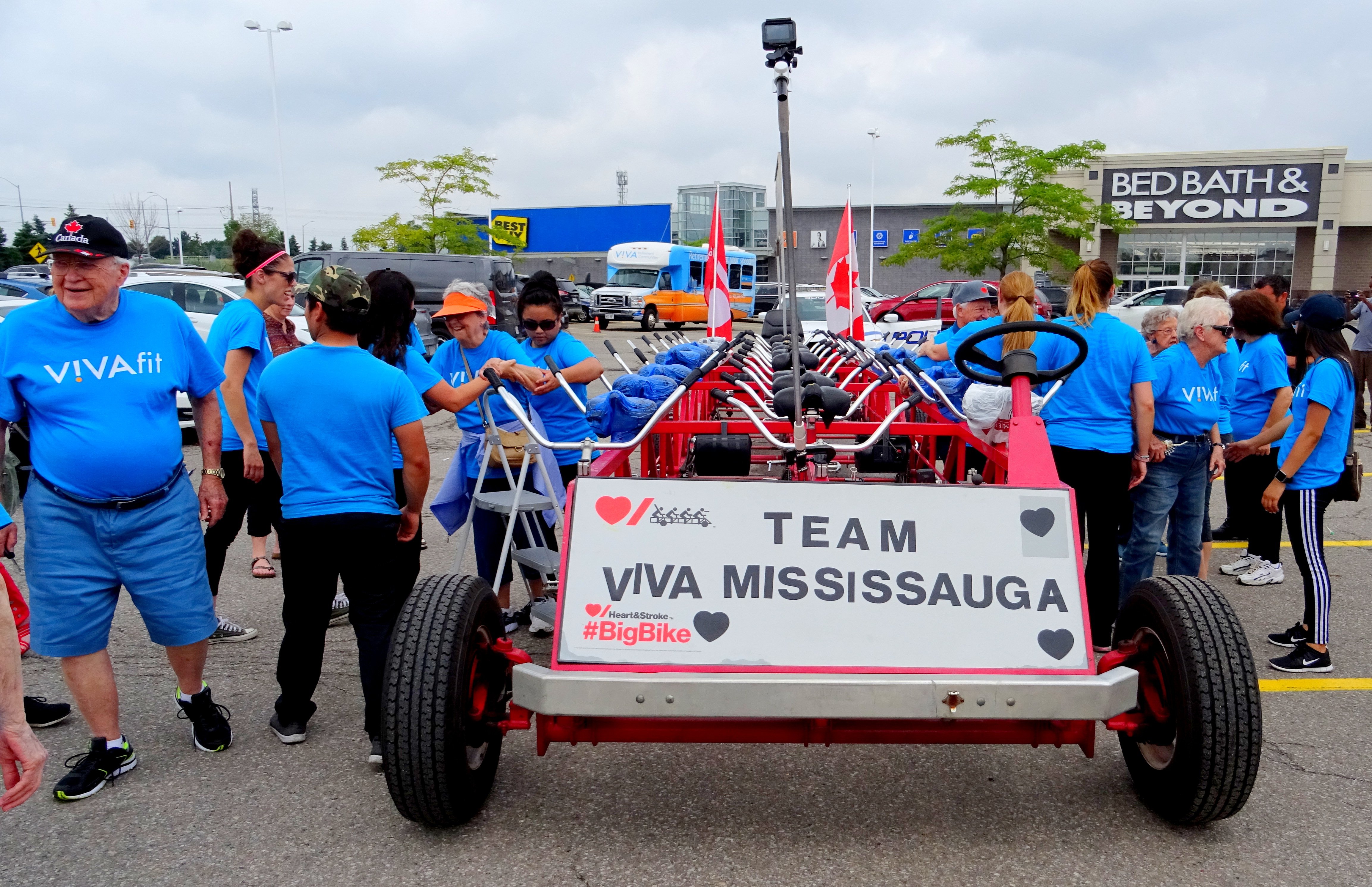Team VIVA Mississauga at BIG Bike Ride for Heart and Stroke Foundation, Photo by I Lee, 8 Aug. 2018