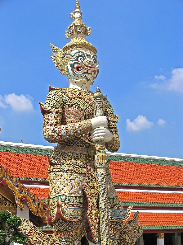 Bangkok Palace Temple Guard Google image from http://at-web.org/holiday-travel-online/photos/photo-Bangkok-Palace-Guard-pics-hv_df3356925.jpg