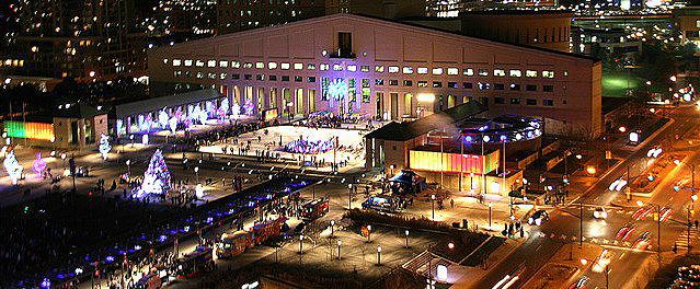 Christmas lights at Mississauga Celebration Square Google image from https://www.insauga.com/food-trucks-skating-music-light-up-the-square Food Trucks, Skating & Music Light Up the Square! by Michelle Raqueno, 22 Nov 2014