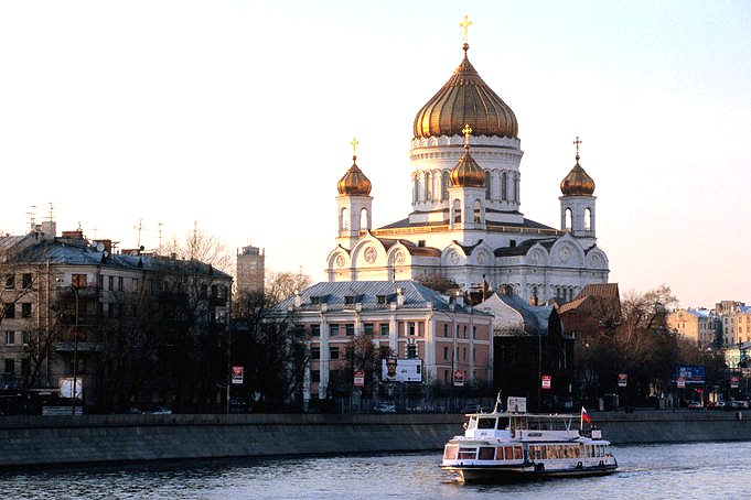 Russia River Cruise Google image from http://media.lonelyplanet.com/lpi/23821/23821-3/681x454.jpg