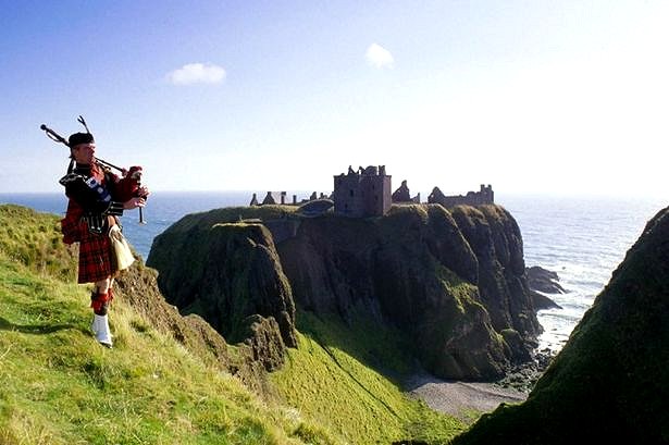 Scottish Bagpiper Google image from http://i4.dailyrecord.co.uk/incoming/article1291310.ece/alternates/s615/Dunnottar%20Castle.jpg