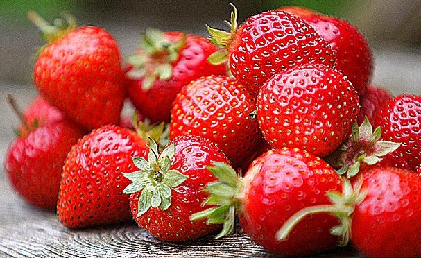 Strawberries Google image from http://media.womanista.com/2015/06/istock-creativephoto-strawberrygeneric-663x373-16june15-1161.png