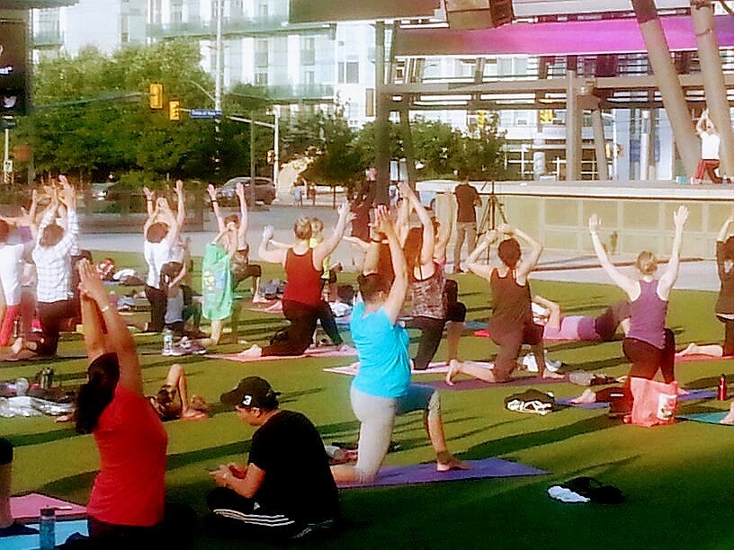 Yoga with Rose Merritt, Twitter image from Libby Norris @LibNorris, libbynorris.com Final night #freshairfitness Mississauga Celebration Square. Join us 7-8 pm for #FREE #yoga in the square with the amazing Rose Merritt